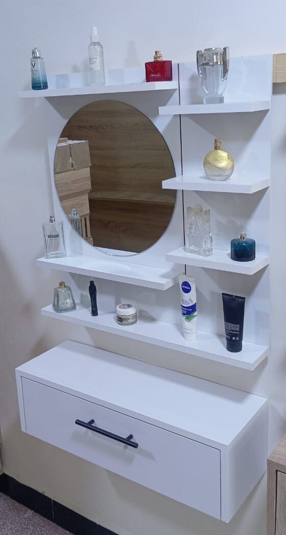 مراية تجميل عصرية